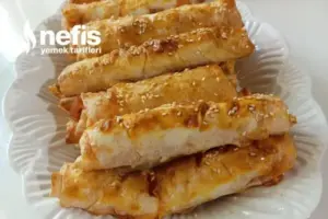 Culinary Tradition Meets Modern Sharing: The Popularity of the Triangle Potato Borek