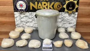 Vigilant Police Operation in Eskişehir Yields Over 8,000 Synthetic Pills; One Suspect Arrested