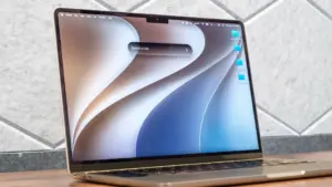 Apple Reportedly Preparing to Unveil Touchscreen OLED MacBooks Powered by Next-Generation M5 Chips