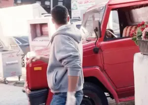 Quick Reflexes Prevent Disaster on Set of Kanal D Drama ‘Haysiyet’ as Actor Doğukan Güngör Leaps Into Moving Truck